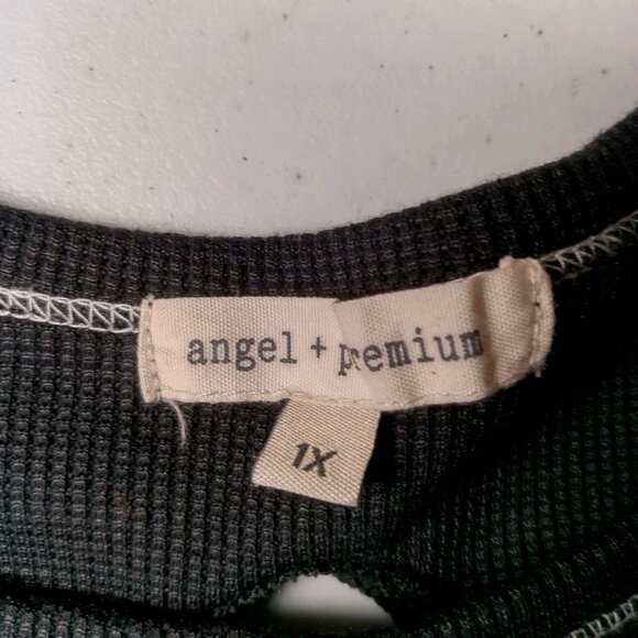 Angel Premium Shirt Plus Size 1X Black Thermal Sweater Sleeves Alpaca Cropped - Picture 6 of 16